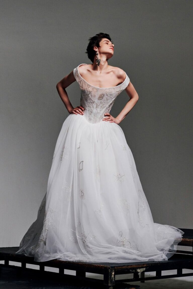 Vestidos de novia Vivienne Westwood 15 diseños para rendirle homenaje a su ingenio The