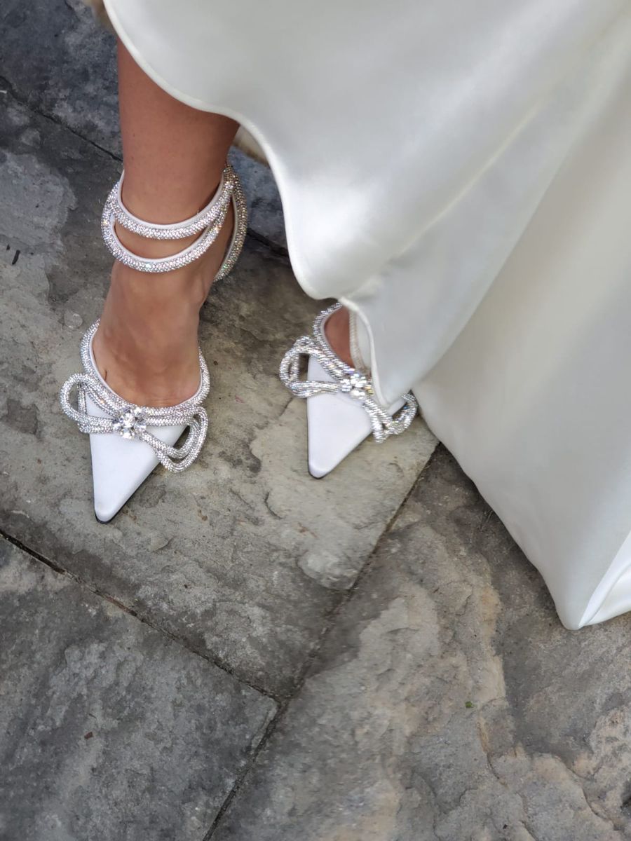 Los zapatos de novia más bonitos: Tendencias 2023 para que te luzcas en tu al altar - The Wedding Book
