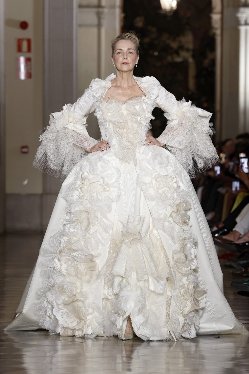 Vivienne Westwood Barcelona Bridal Fashion Week novias 2026