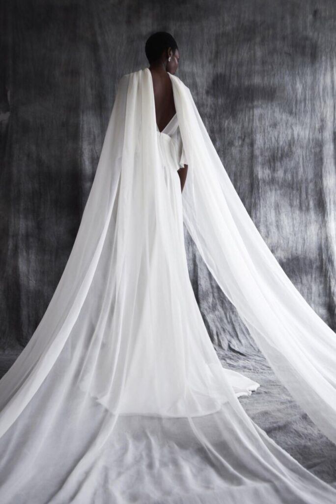 Luis Infantes Kila Mara vestidos de novia