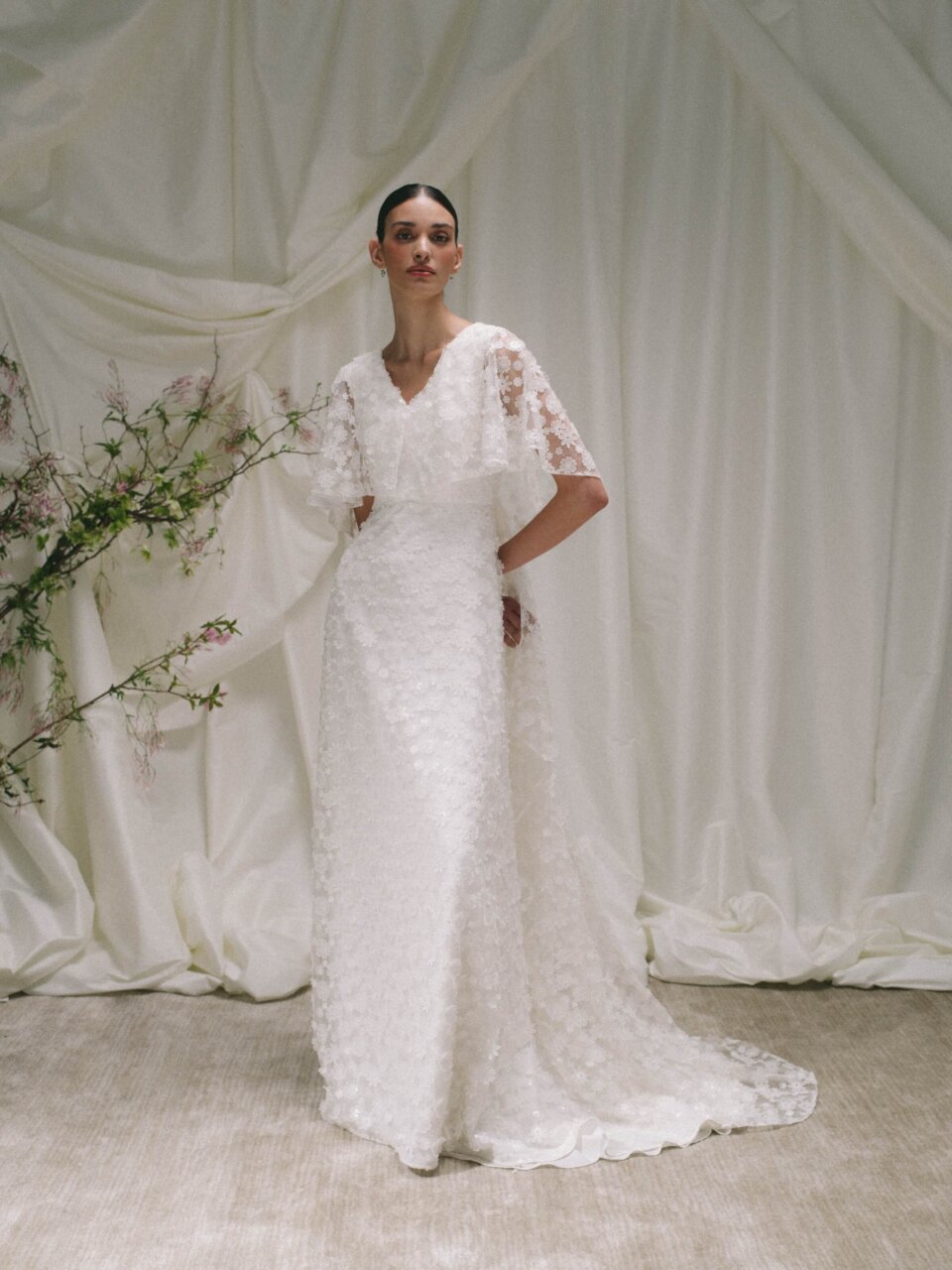 Vestidos de novia 2027, vestidos de novia con bordados de encaje 2027, cómo serán las novias 2027