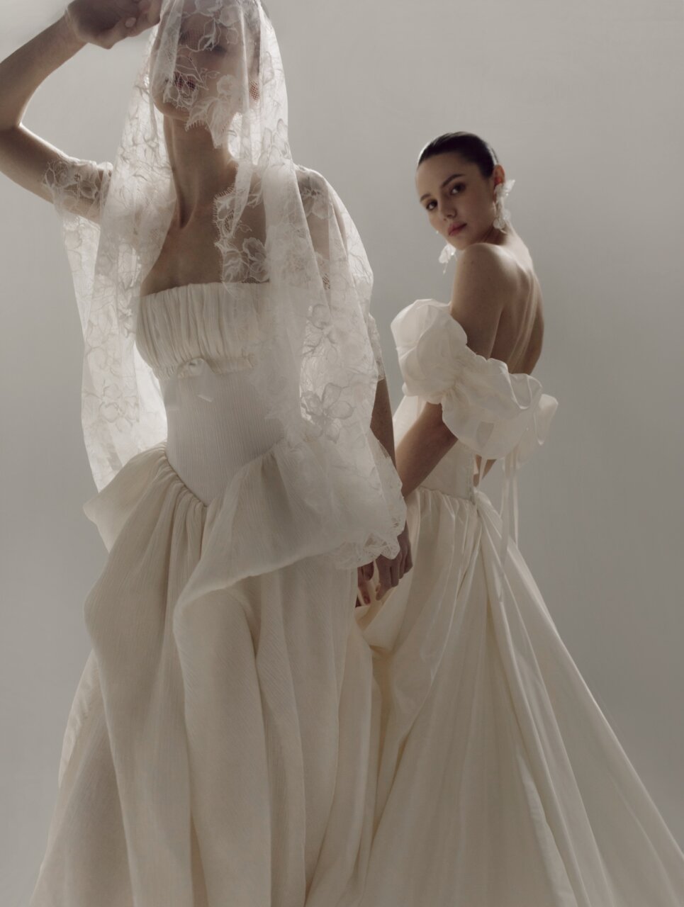 OUMA vestidos de novia 2027, tendencias en vestidos de novia 2027, cómo serán las novias 2027