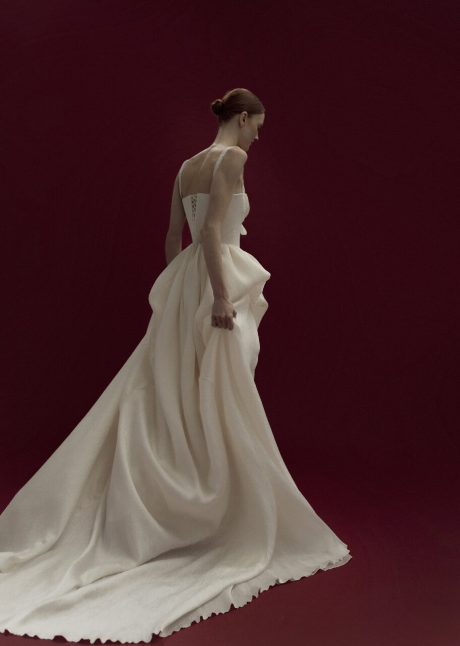 Vestidos de novia 2027, vestidos de novia strapless 2027, cómo serán las novias 2027