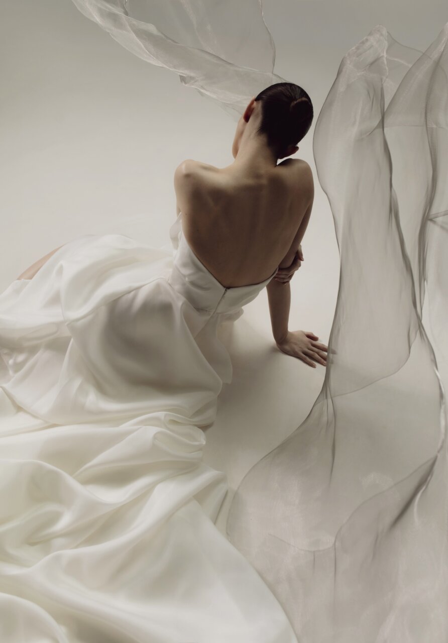 OUMA vestidos de novia 2027, tendencias en vestidos de novia 2027, cómo serán las novias 2027